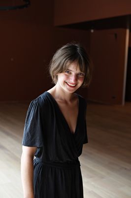 Anne Stein (c) Gabriela Neeb Das Foto zeigt Anne Stein lächelnd