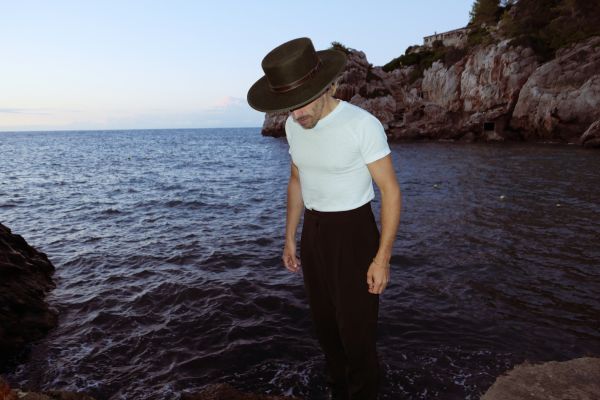 Portrait von Bonaparte vor einem Meer