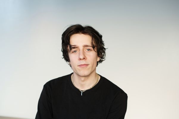 Portraitfoto von Julian Gutmann