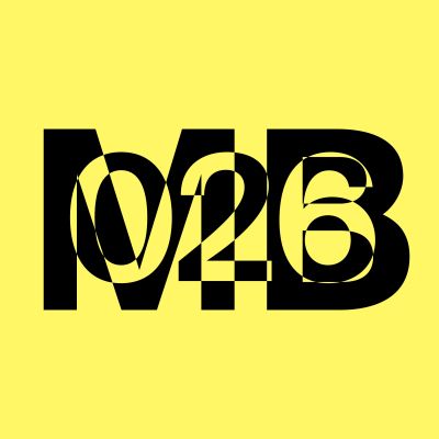 Schwarze Schrift auf gelbem Hintergrund: "MB 026"