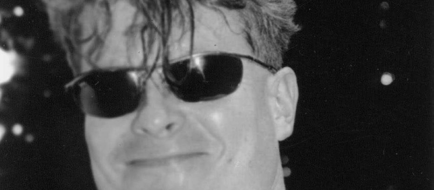 Werner Schwab Ein Schwarz-Weiß-Foto von Werner Schwab