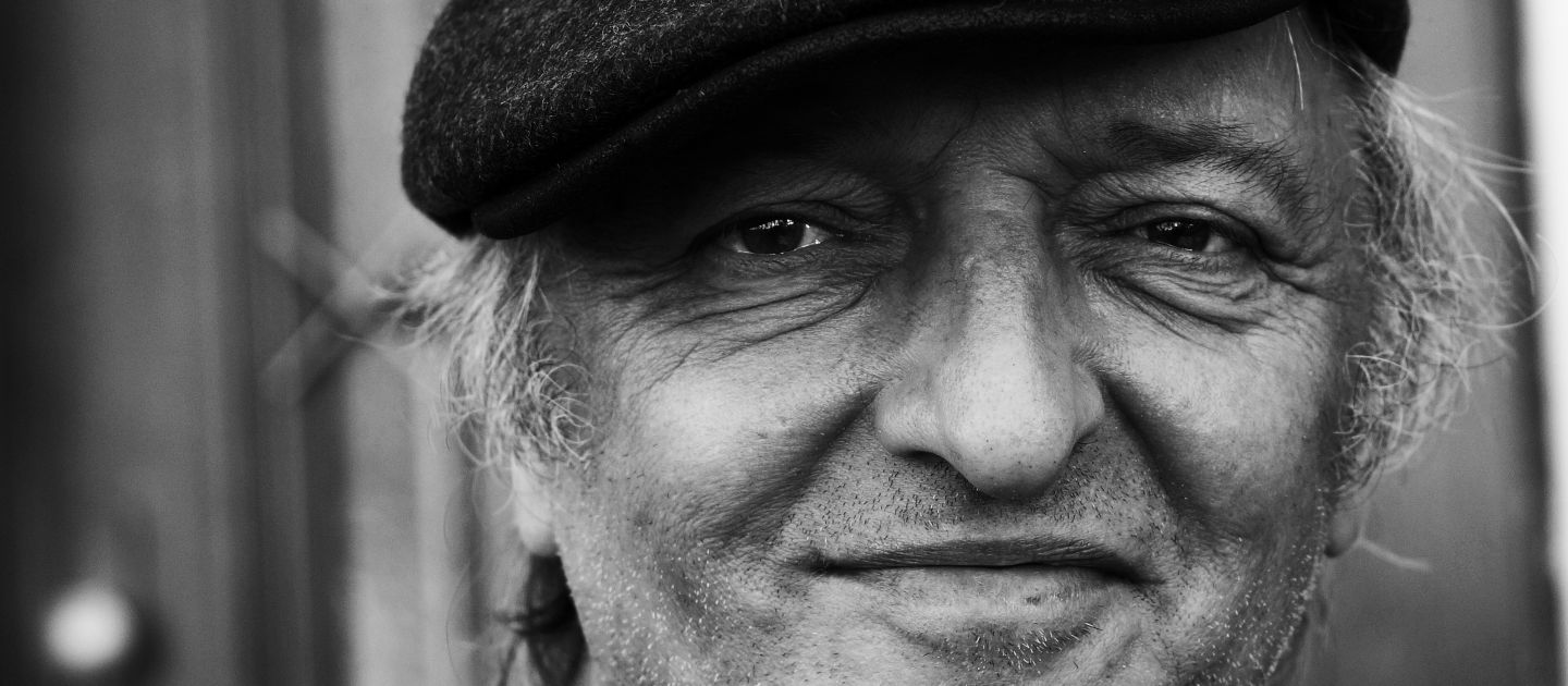 Ein schwarz-weißes Portrait von Andreas Posthoff