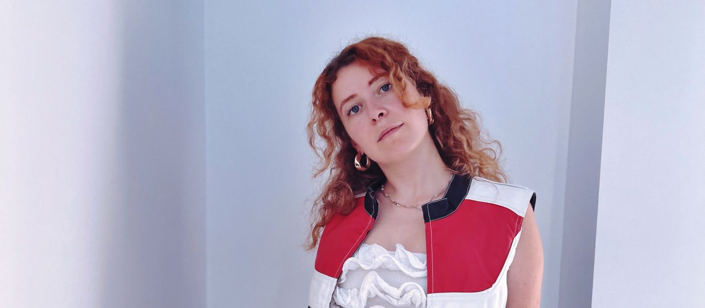 Portraitfoto von Sarah Elena Kratzl