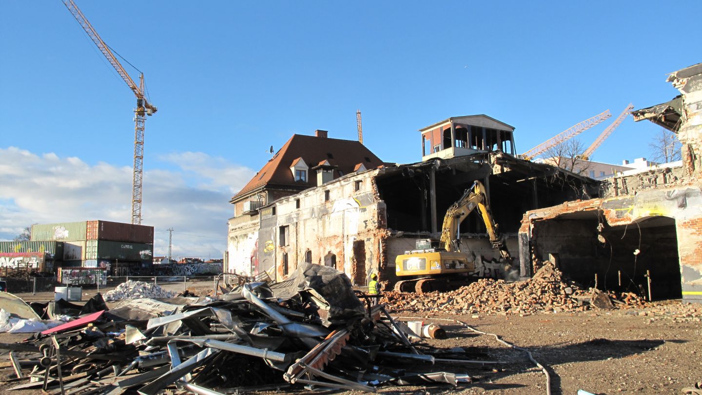 Ein Foto der Baustelle des neuen Volkstheaters in der Tumblingerstraße 29.