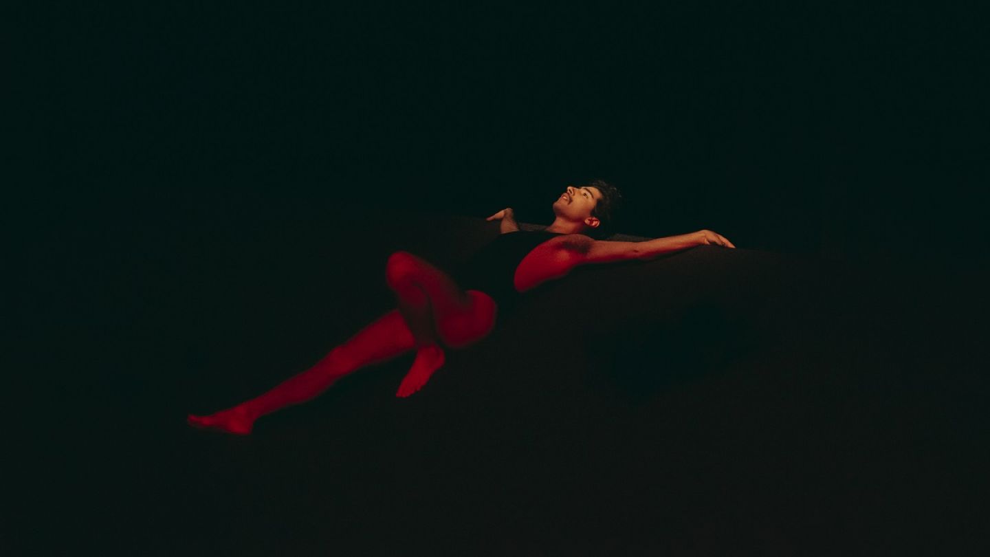 Mowgli - Sorour Darabi (c) Marcella Ruiz-Cruz Ein Inszenierungsfoto aus Mowgli