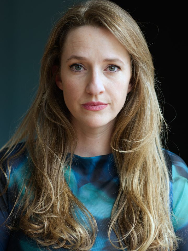 Portraitfoto von Carolin Hartmann