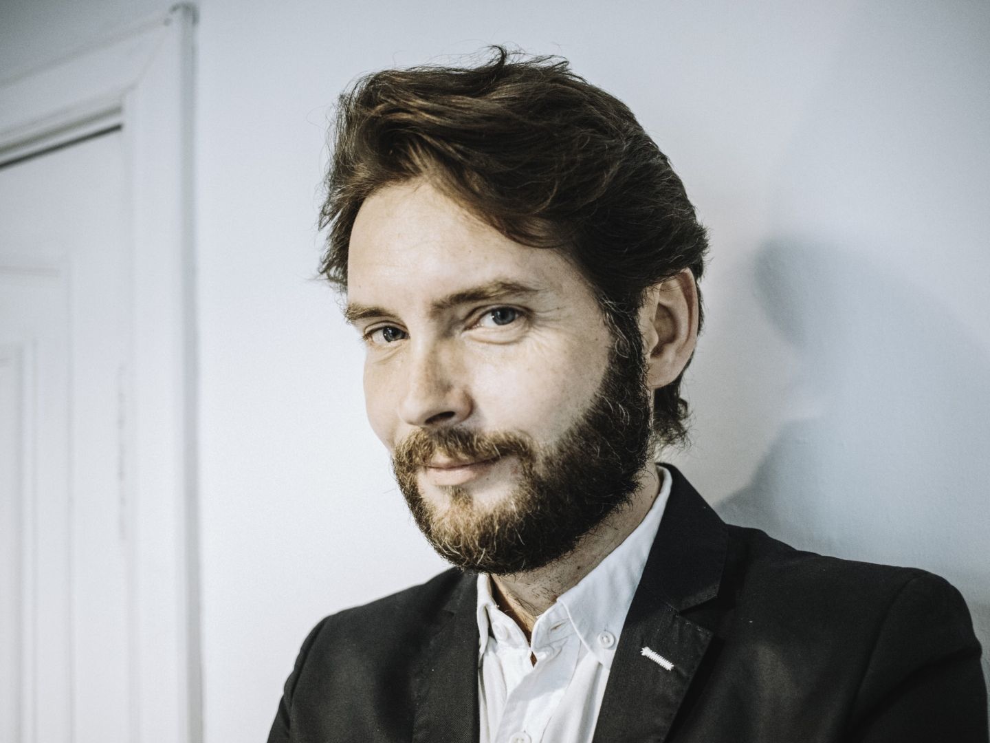 Ein Portrait von Viktor Martinowitsch