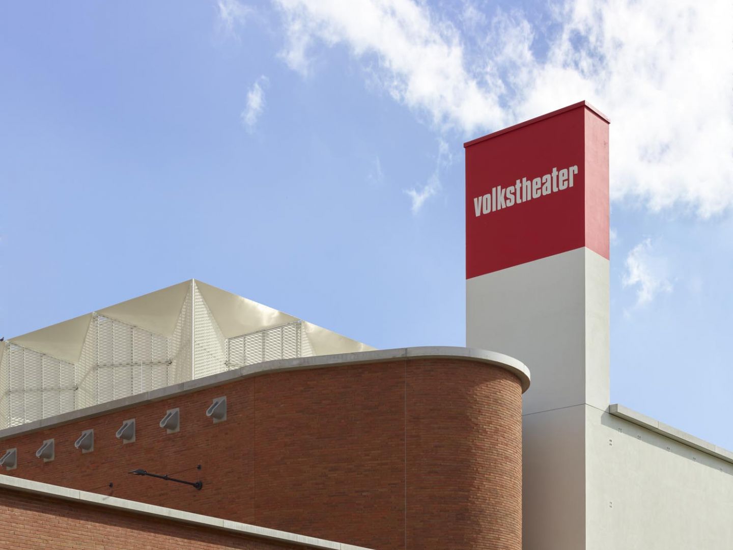 Münchner Volkstheater (c) Roland Halbe