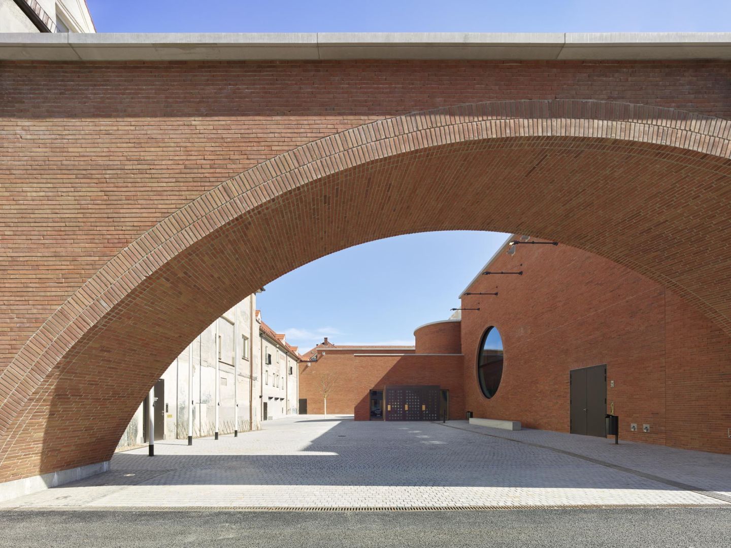 Torbogen des Münchner Volkstheaters