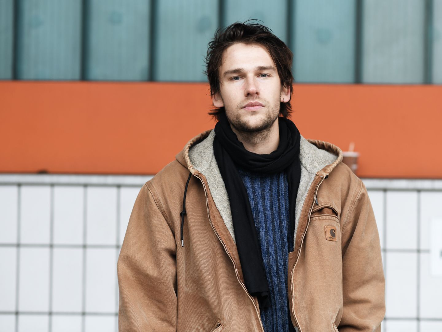 Ein Portrait von Alexis Koutsoulis