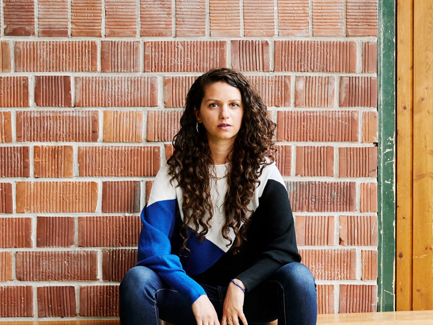 Foto von Sapir Heller in einer Turnhalle