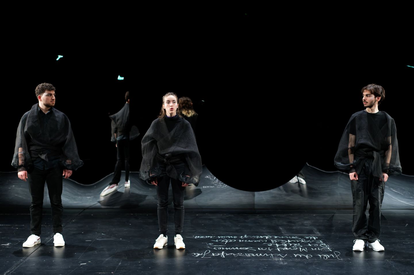 Baran Sönmez,Ruth Bohsung,Enes Şahin(c)GabrielaNeeb