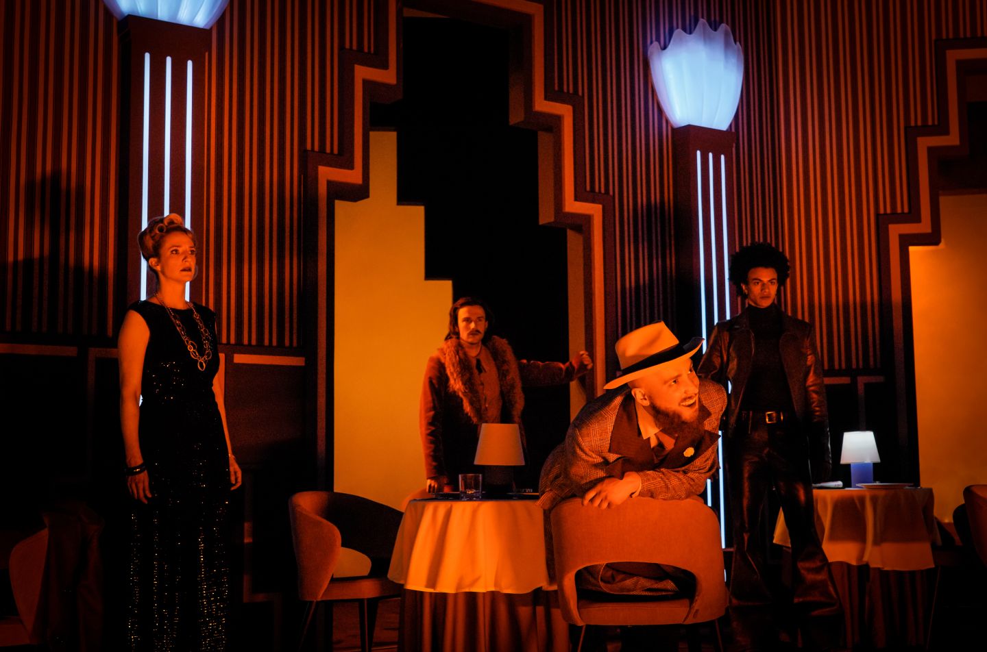 Carolin Hartmann, Alexandros Koutsoulis, Nils Karsten, Salif Dekamo Botz (c) Arno Declair