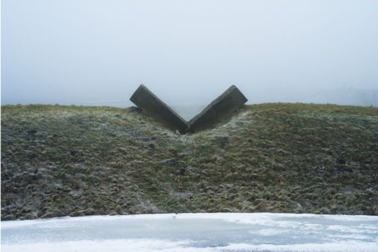 Observatory #6, Land art (c) Robert Morris